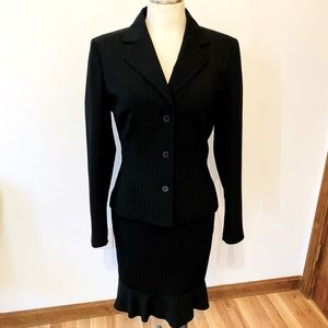 Women’s Skirt Suit Set